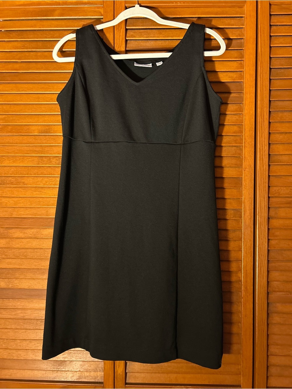New York & Company Black Sleeveless V-Neck Dress